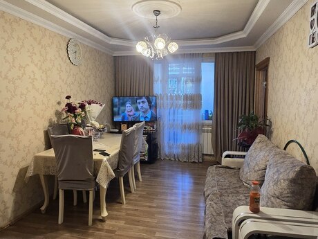 3 otaqlı köhnə tikili - Xırdalan - 75 m²