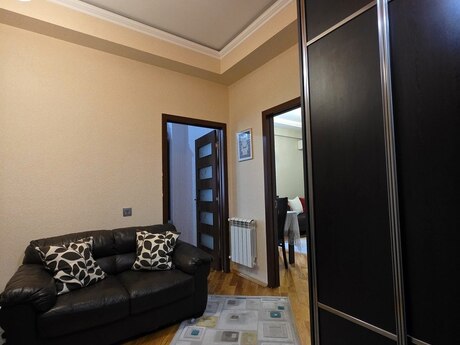 2 otaqlı yeni tikili - İnşaatçılar m. - 56 m²