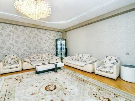 3 otaqlı yeni tikili - 28 May m. - 220 m²