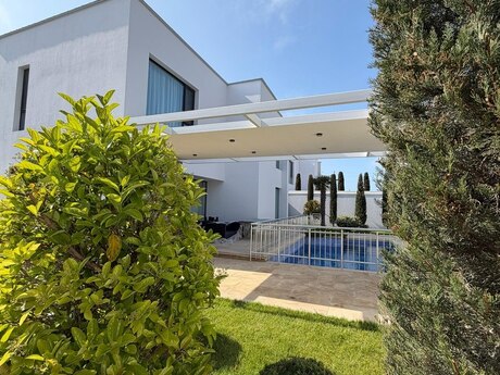 4 otaqlı həyət evi/bağ evi - Mərdəkan q. - 210 m²
