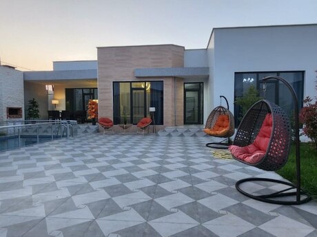 4 otaqlı həyət evi/bağ evi - Mərdəkan q. - 230 m²