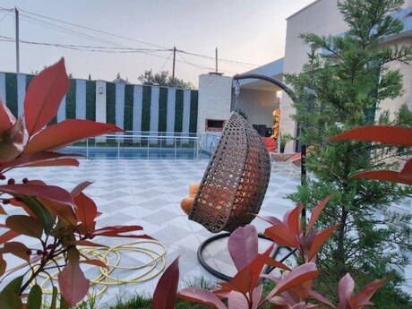 4 otaqlı həyət evi/bağ evi - Mərdəkan q. - 230 m²