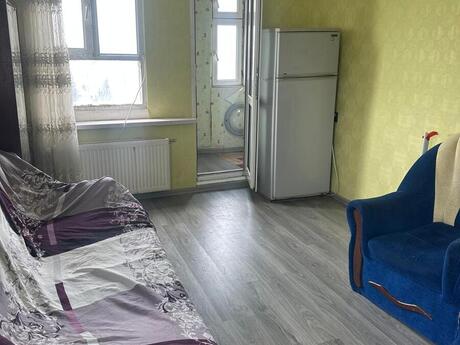 2 otaqlı köhnə tikili - Qara Qarayev m. - 40 m²