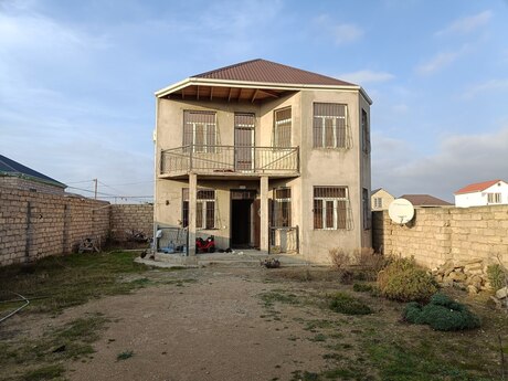 4 otaqlı həyət evi/bağ evi - Maştağa q. - 170 m²