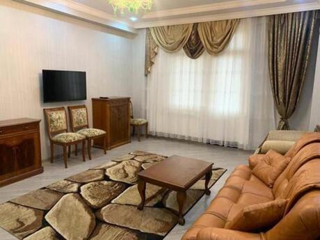 2 otaqlı yeni tikili - 28 May m. - 118 m²