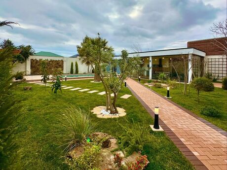 4 otaqlı həyət evi/bağ evi - Mərdəkan q. - 230 m²