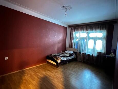 4 otaqlı köhnə tikili - Əhmədli q. - 105 m²
