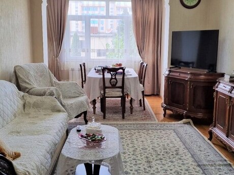 Elan №6118249 - Bakı, Bakıxanov q., 3 otaqlı, 85 m², 5/5 mərtəbə
