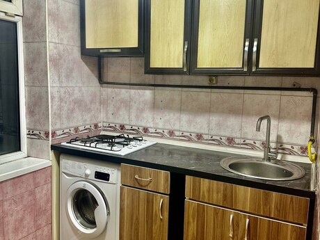 2 otaqlı köhnə tikili - Qara Qarayev m. - 33 m²