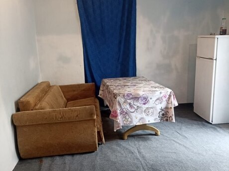 2 otaqlı həyət evi/bağ evi - Binəqədi r. - 40 m²