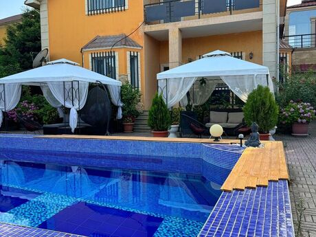 4 otaqlı həyət evi/bağ evi - Mərdəkan q. - 200 m²