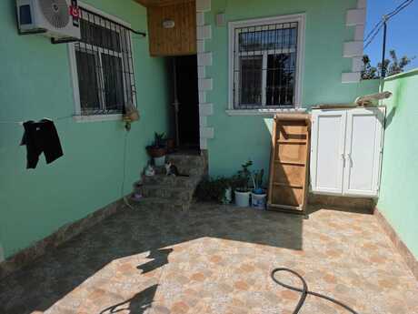 3 otaqlı həyət evi/bağ evi - Binəqədi q. - 100 m²
