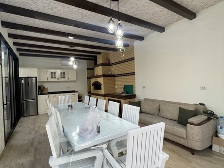 5 otaqlı həyət evi/bağ evi - Nardaran q. - 400 m²