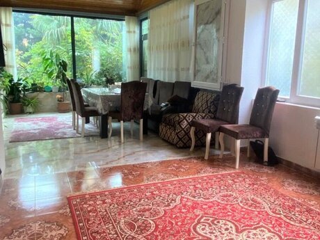 7 otaqlı həyət evi/bağ evi - Savalan q. - 220 m²