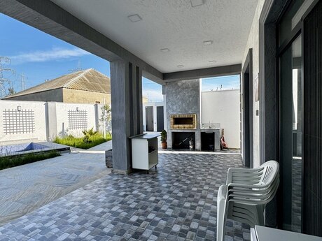 4 otaqlı həyət evi/bağ evi - Şüvəlan q. - 170 m²