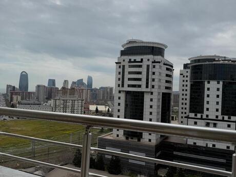 4 otaqlı yeni tikili - 28 May m. - 170 m²