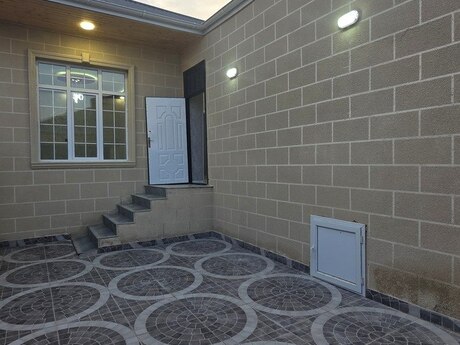 4 otaqlı həyət evi/bağ evi - Binə q. - 100 m²
