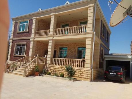 8 otaqlı həyət evi/bağ evi - Pirşağı q. - 480 m²
