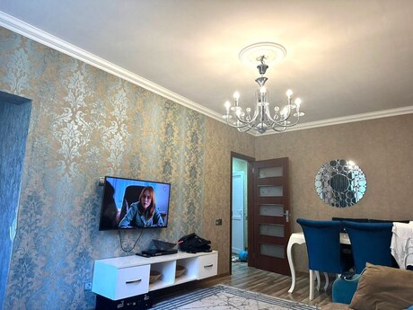 3 otaqlı köhnə tikili - Səbail r. - 75 m²