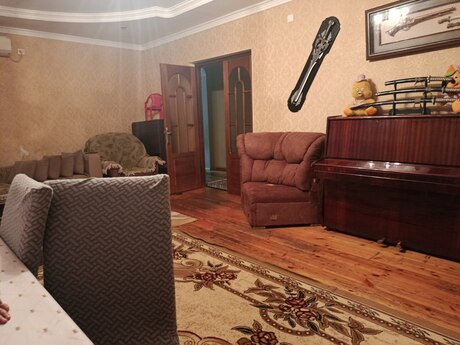 4 otaqlı həyət evi/bağ evi - Əhmədli m. - 110 m²