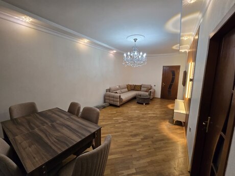 2-комн. новостройка - м. Шах Исмаил Хатаи - 70 м²