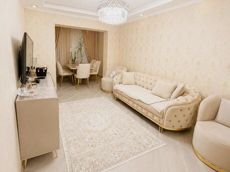 4 otaqlı köhnə tikili - İnşaatçılar m. - 110 m²