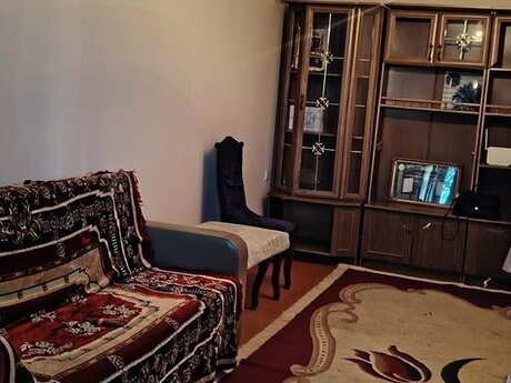 2 otaqlı köhnə tikili - Bakıxanov q. - 40 m²