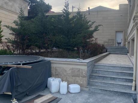 8 otaqlı həyət evi/bağ evi - Köhnə Günəşli q. - 700 m²
