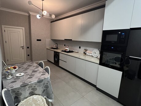 2 otaqlı yeni tikili - Nərimanov r. - 82 m²