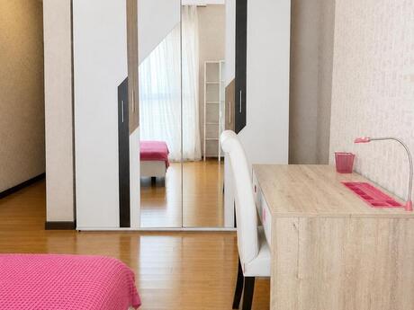 4 otaqlı yeni tikili - Nəsimi r. - 200 m²