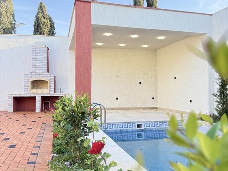 4 otaqlı həyət evi/bağ evi - Şüvəlan q. - 150 m²