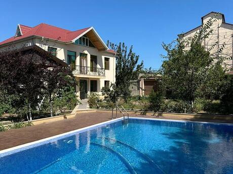 6 otaqlı həyət evi/bağ evi - Mərdəkan q. - 250 m²