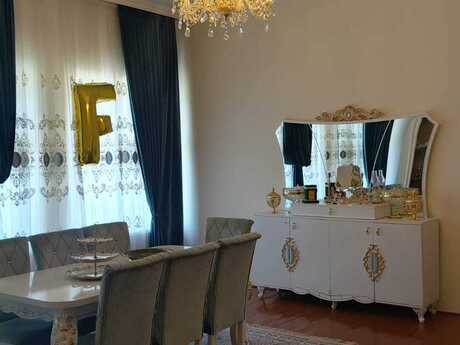 12 otaqlı həyət evi/bağ evi - Bilgəh q. - 700 m²
