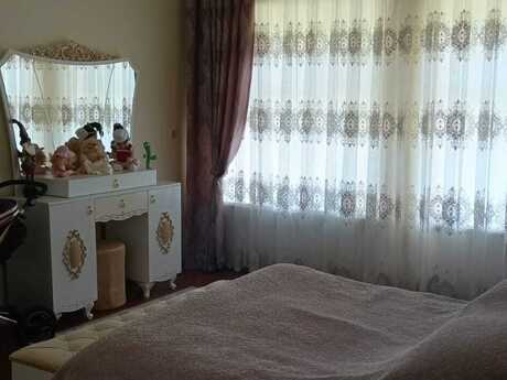 12 otaqlı həyət evi/bağ evi - Bilgəh q. - 700 m²