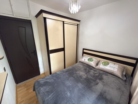 2 otaqlı köhnə tikili - İnşaatçılar m. - 40 m²