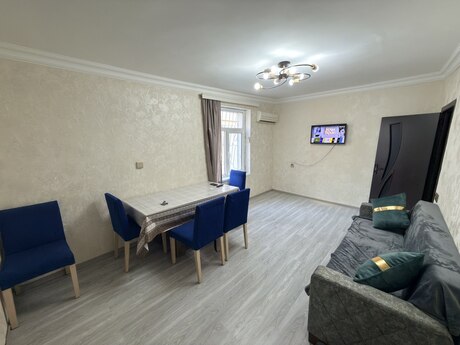 2 otaqlı köhnə tikili - İnşaatçılar m. - 40 m²