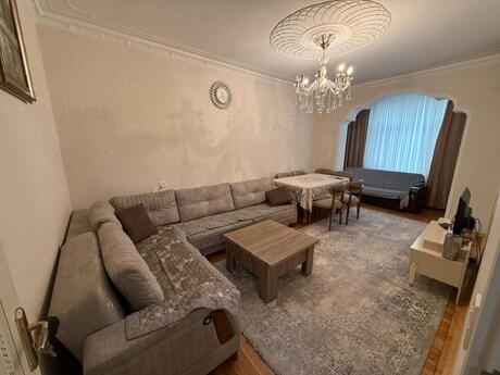 2 otaqlı köhnə tikili - Gənclik m. - 65 m²