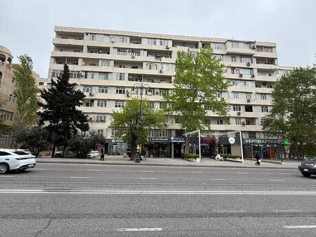 2 otaqlı köhnə tikili - Gənclik m. - 65 m²