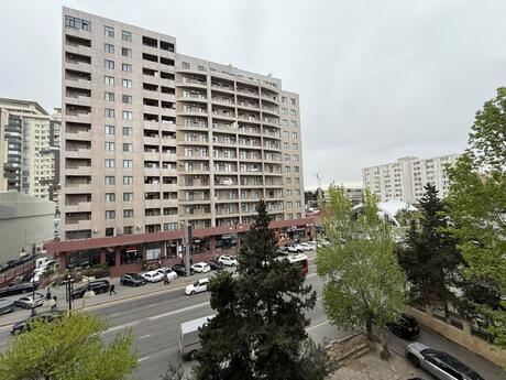 2 otaqlı köhnə tikili - Gənclik m. - 65 m²