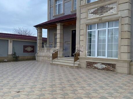 5 otaqlı həyət evi/bağ evi - Novxanı q. - 340 m²