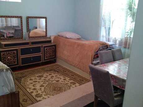 3 otaqlı həyət evi/bağ evi - Türkan q. - 120 m²