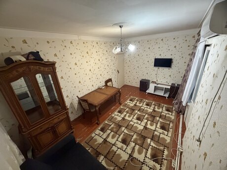 2 otaqlı köhnə tikili - Həzi Aslanov m. - 55 m²