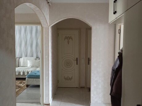 3 otaqlı köhnə tikili - Xalqlar Dostluğu m. - 80 m²