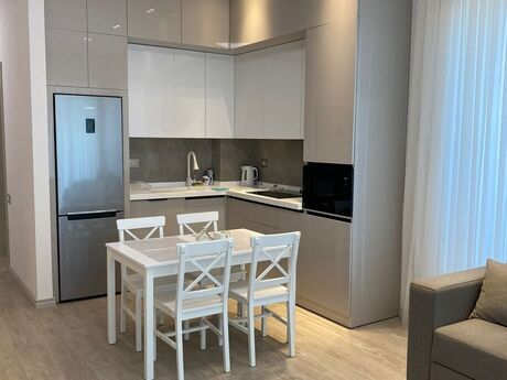 3-комн. новостройка - Сабунчинский  р. - 90.3 м²