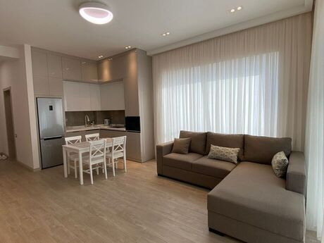 3-комн. новостройка - Сабунчинский  р. - 90.3 м²