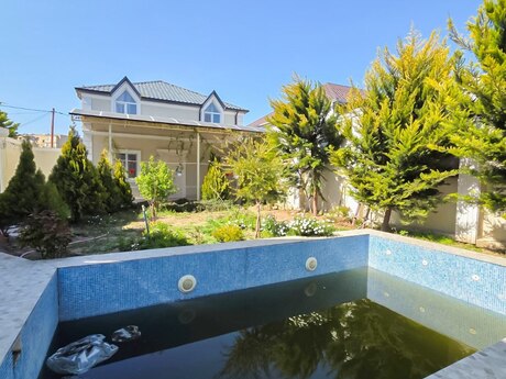 4 otaqlı həyət evi/bağ evi - Mərdəkan q. - 200 m²