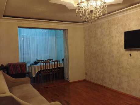 3 otaqlı köhnə tikili - Elmlər Akademiyası m. - 70 m²