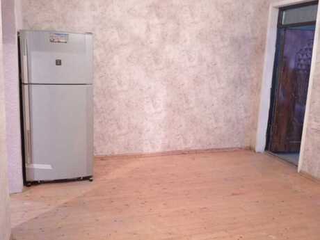 2 otaqlı həyət evi/bağ evi - Binəqədi q. - 40 m²