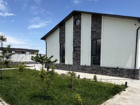 5-комн. дом/дача - пос. Нардаран - 178 м²