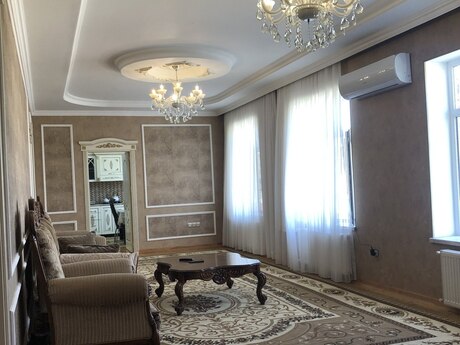10 otaqlı həyət evi/bağ evi - Mehdiabad q. - 320 m²